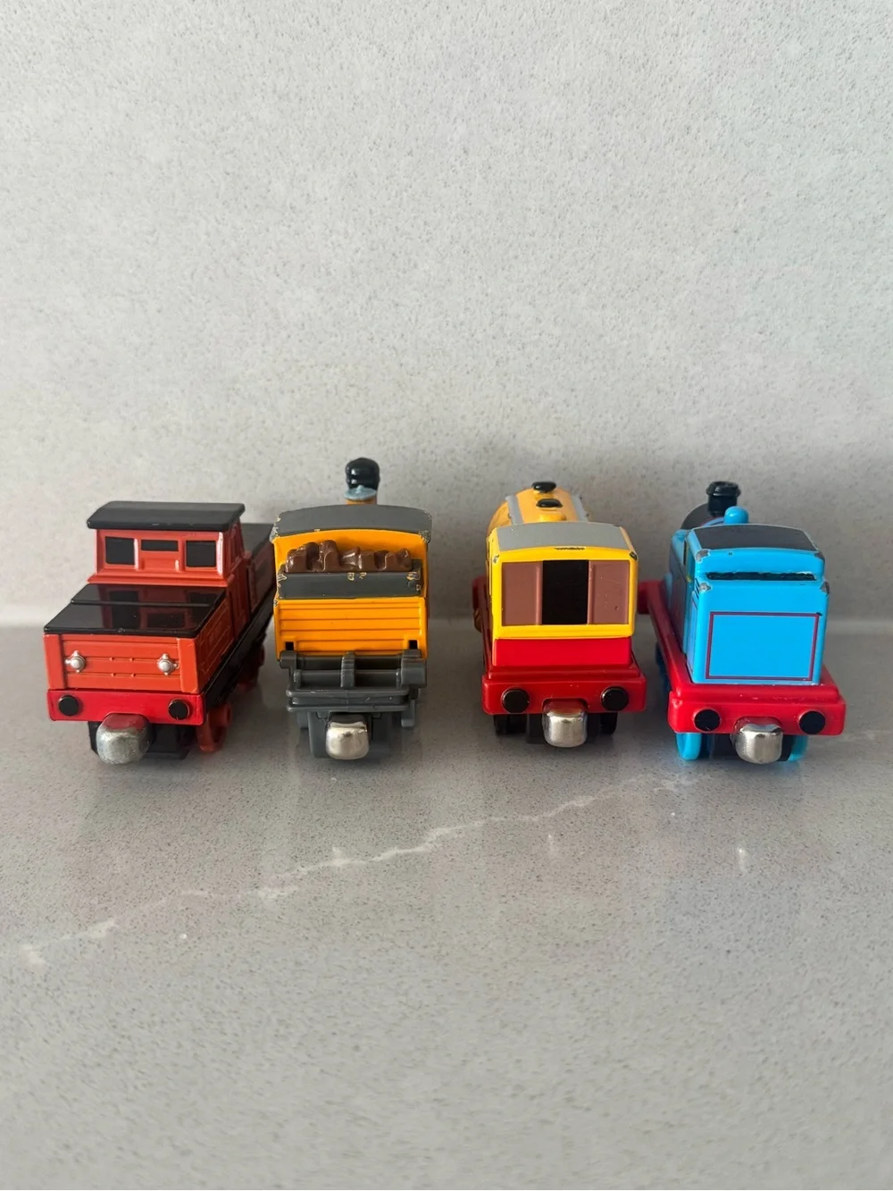 Thomas & Friends Take-n-Play Die-Cast Train Lot Thomas Bill Bash Stafford